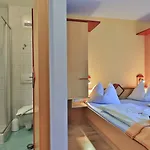 Garni Zerza 3*