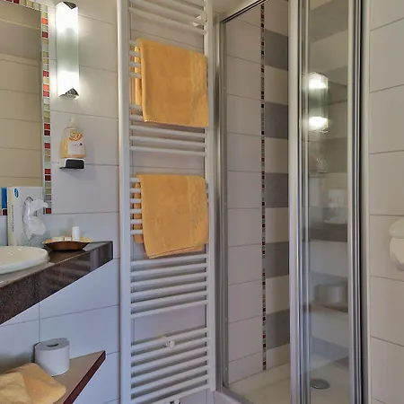 Garni Zerza Hotel 3*