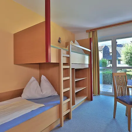 Garni Zerza מלון 3*