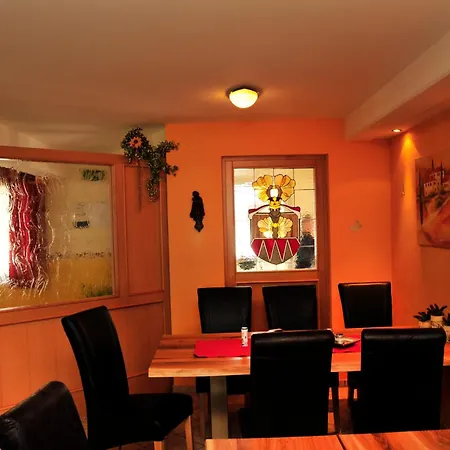 Hotel Garni Zerza 3*