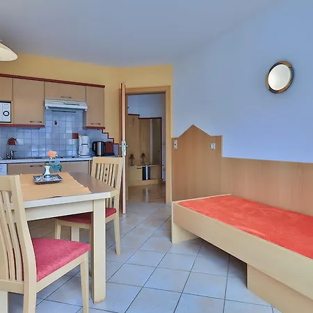 Garni Zerza Tröpolach