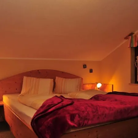 Garni Zerza 3*