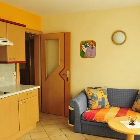 Hotel Garni Zerza Tröpolach
