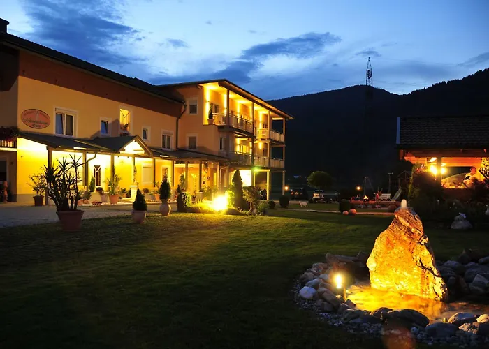 Hotel Garni Zerza Tropolach