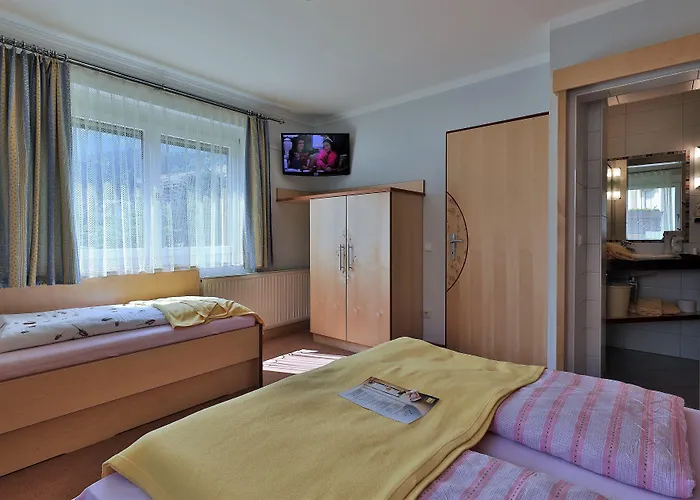 Hotel Garni Zerza Tröpolach