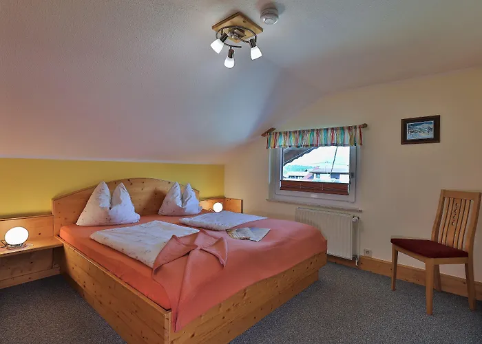 Garni Zerza 3* Tropolach