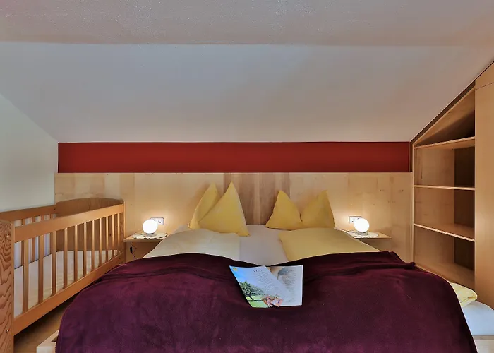 Hotel Garni Zerza 3*