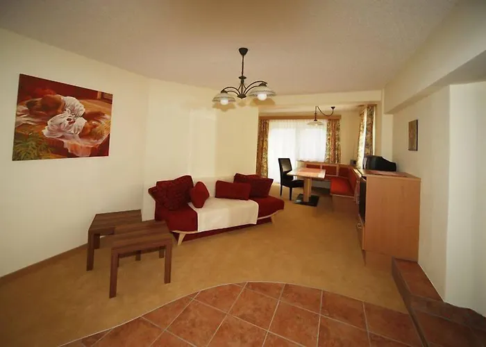 Garni Zerza Tröpolach