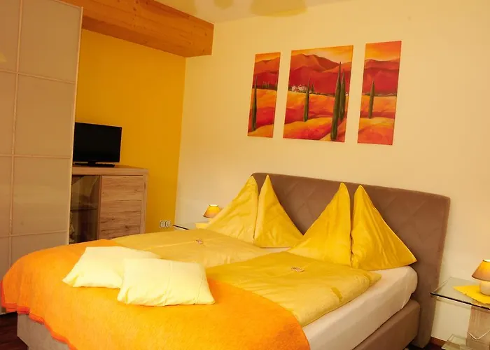 Garni Zerza Hotel 3*