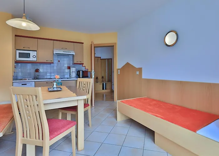 Garni Zerza Tröpolach